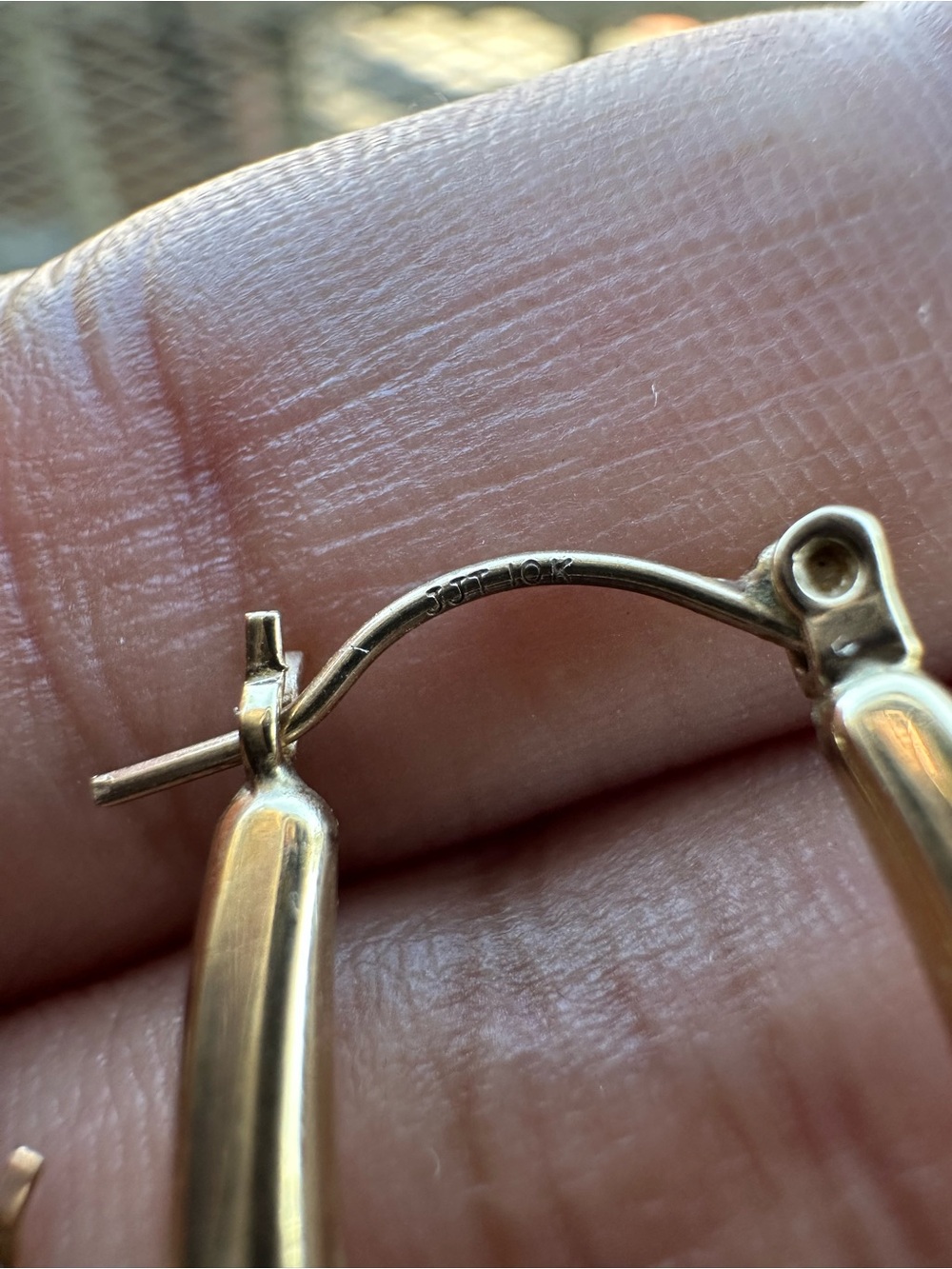 Polished 10k Gold Sculpted Geometric Hoop Earrings - Women Jewelry - Picture 2 of 4